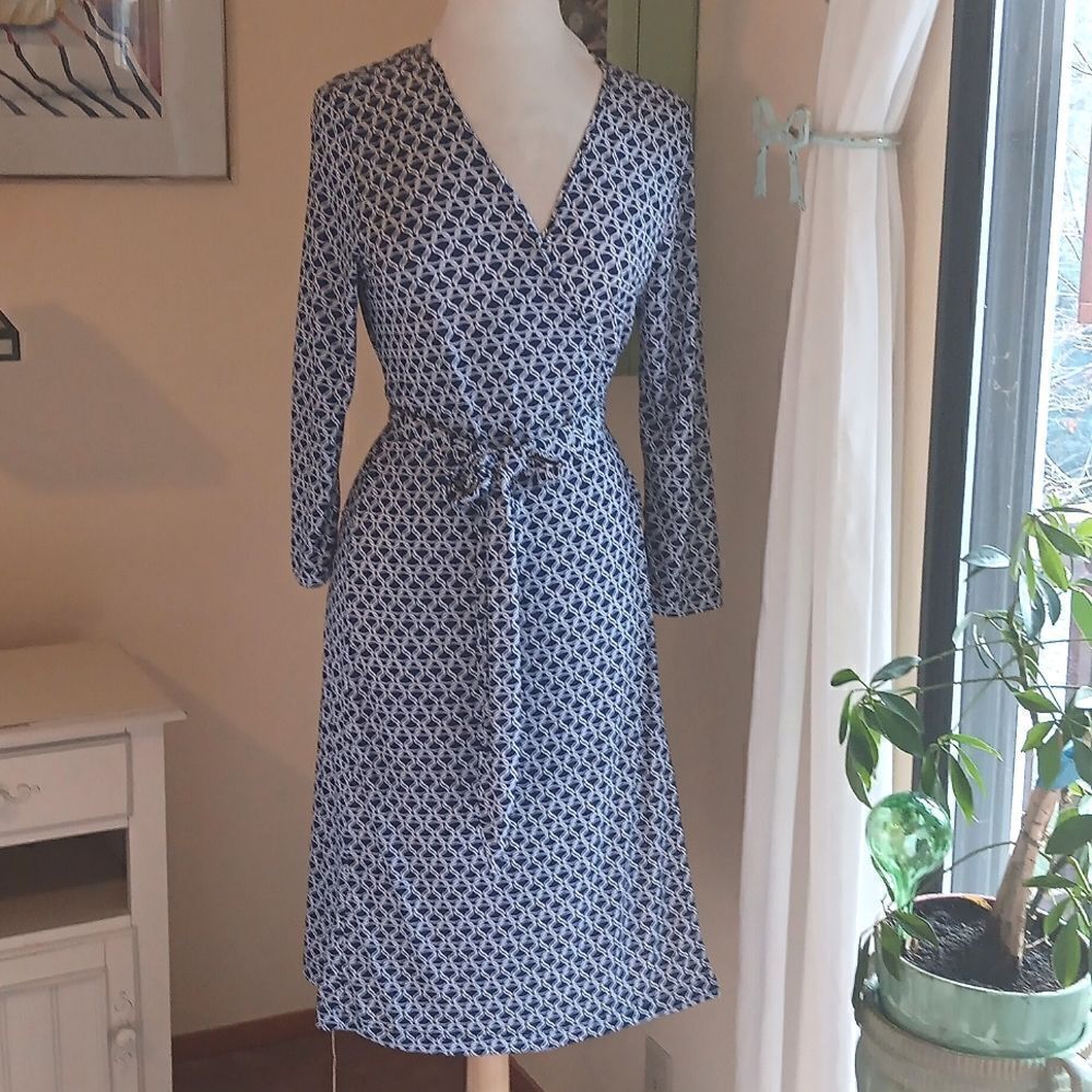 Japanese Weekend Maternity True Wrap Dress - Picture 2 of 12
